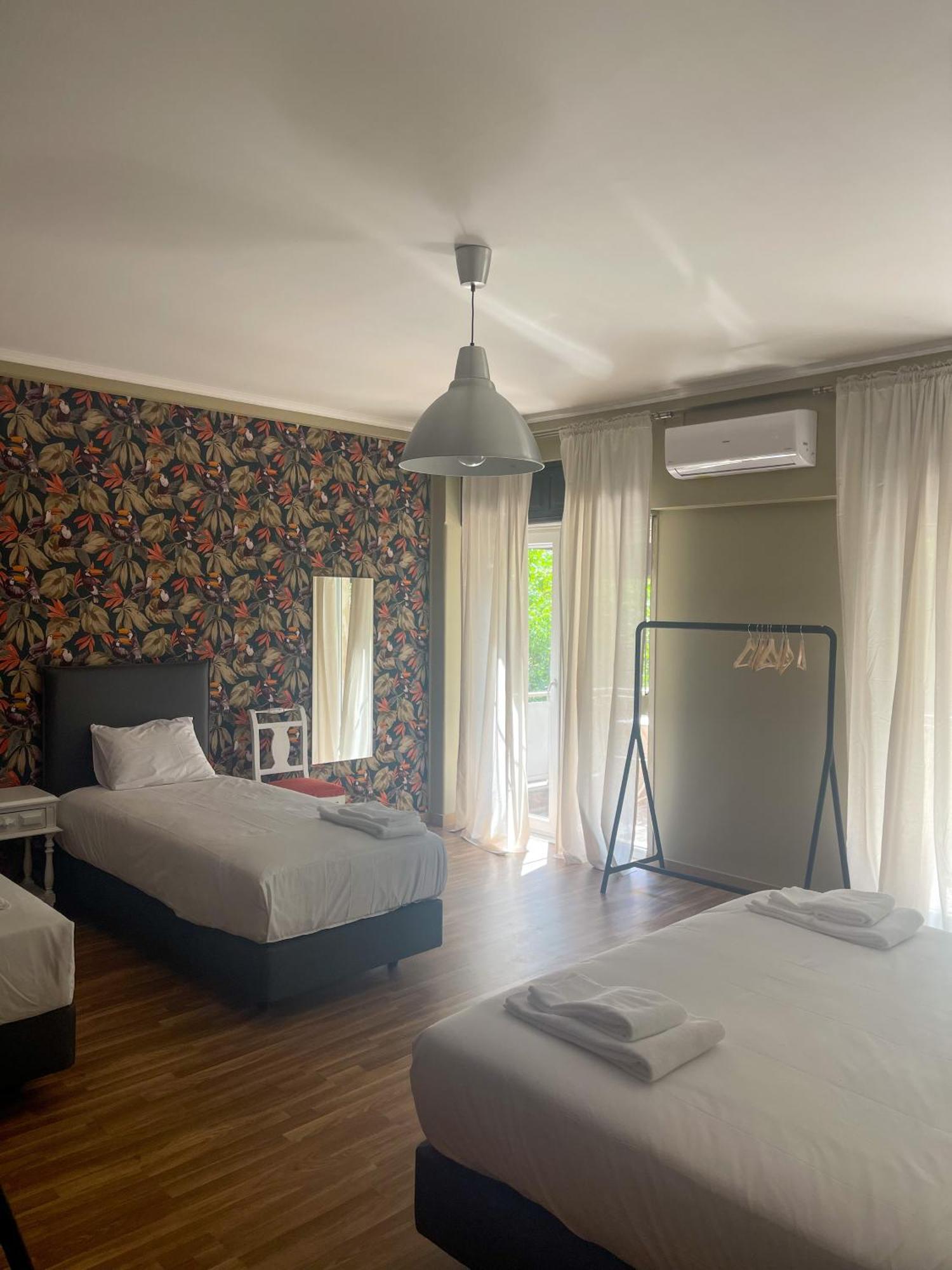 Dome Alvares Cabral Lisbon Room photo