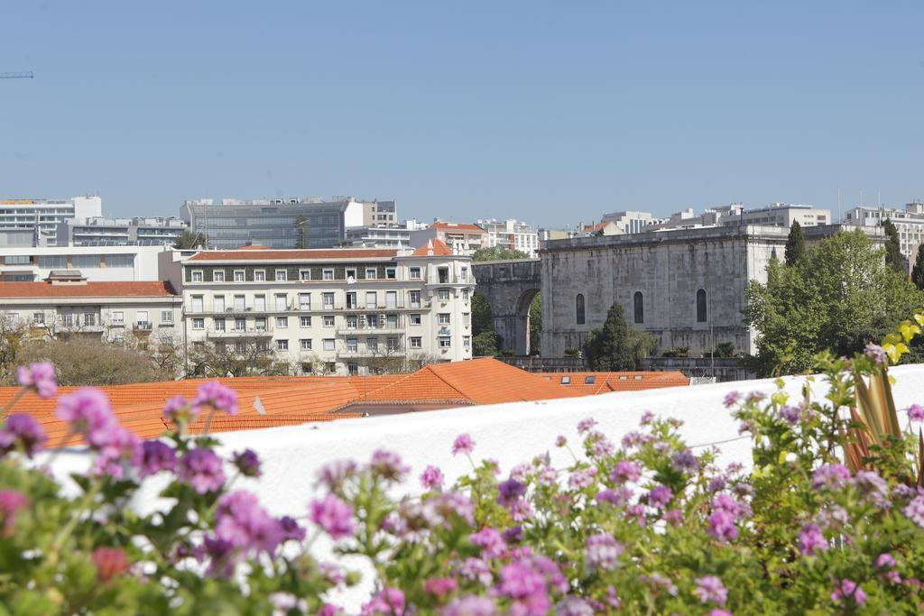 Dome Alvares Cabral Lisbon Exterior photo